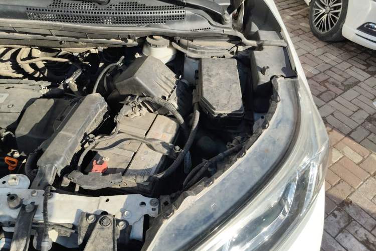 Used Honda CR-V 2015 2.4L four-wheel drive luxury version Engine Bay Left