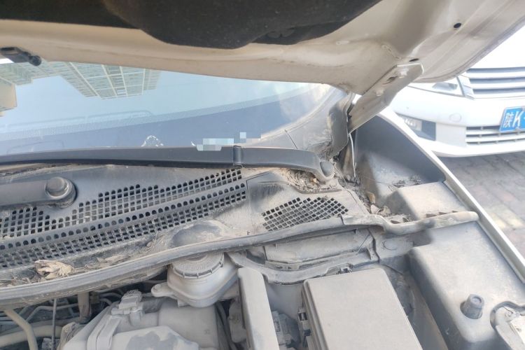 Used Honda CR-V 2015 2.0L two-wheel drive urban version Engine Bay Left