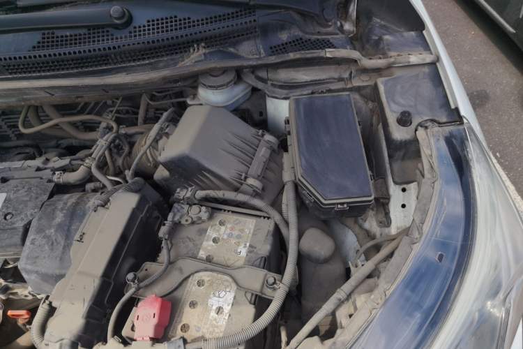Used Honda CR-V 2015 2.4L two-wheel drive luxury version Engine Bay Left