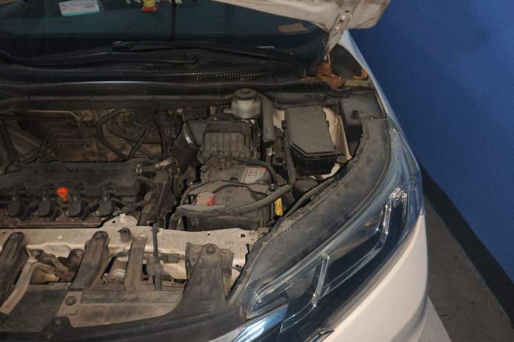 Used Honda CR-V 2015 2.0L two-wheel drive urban version Engine Bay Left