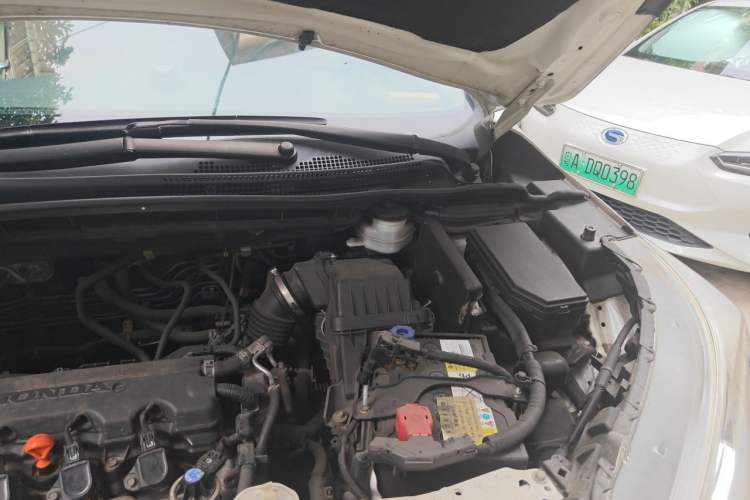 Used Honda CR-V 2015 2.0L two-wheel drive urban version Engine Bay Left