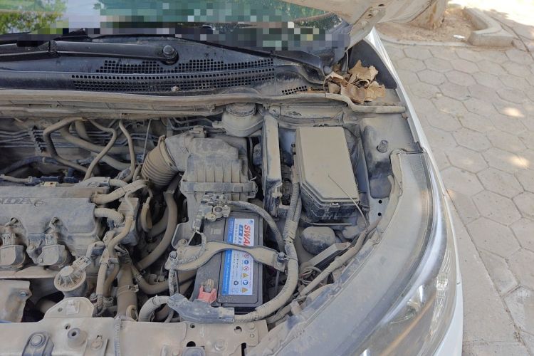Used Honda CR-V 2015 2.0L 2WD Classic Edition Engine Bay Left