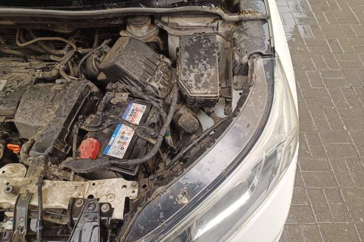 Used Honda CR-V 2015 2.4L four-wheel drive luxury version Engine Bay Left