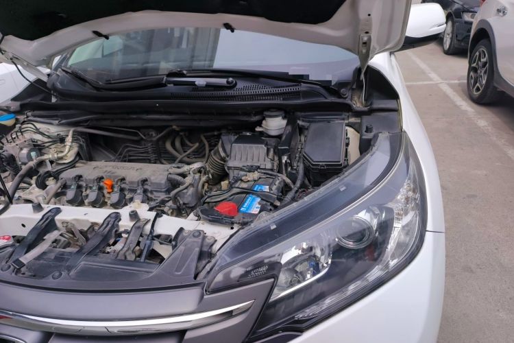 Used Honda CR-V 2015 2.0L 2WD Classic Edition Engine Bay Left