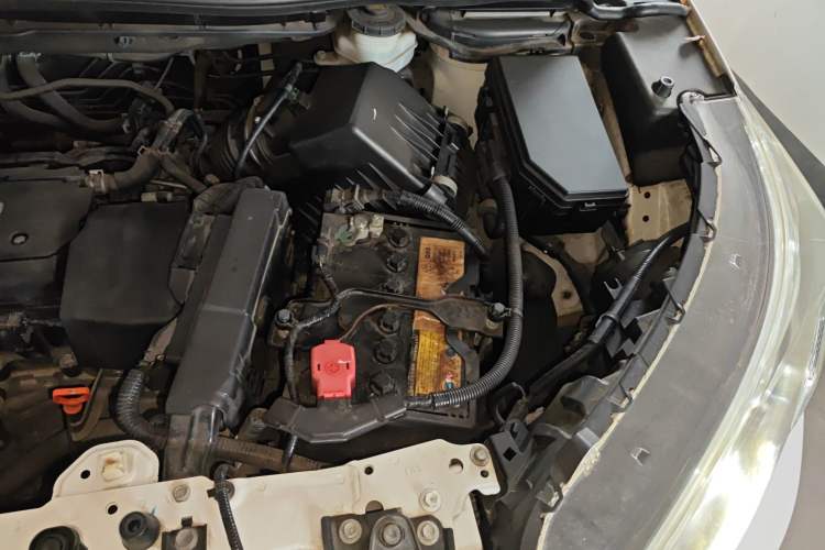 Used Honda CR-V 2015 2.4L Four-Wheel Drive Prestige Edition Engine Bay Left