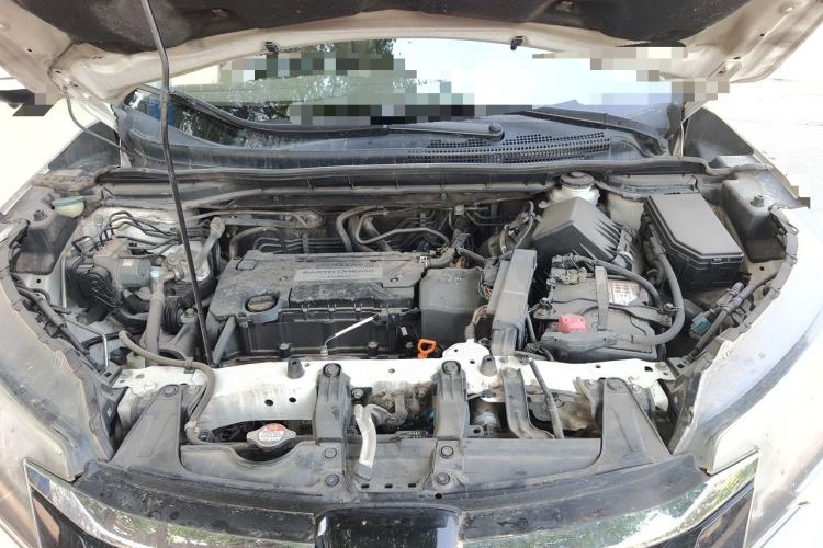 Used Honda CR-V 2015 2.4L four-wheel drive luxury version Engine Bay