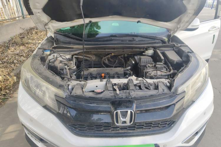 Used Honda CR-V 2015 2.0L two-wheel drive urban version Engine Bay