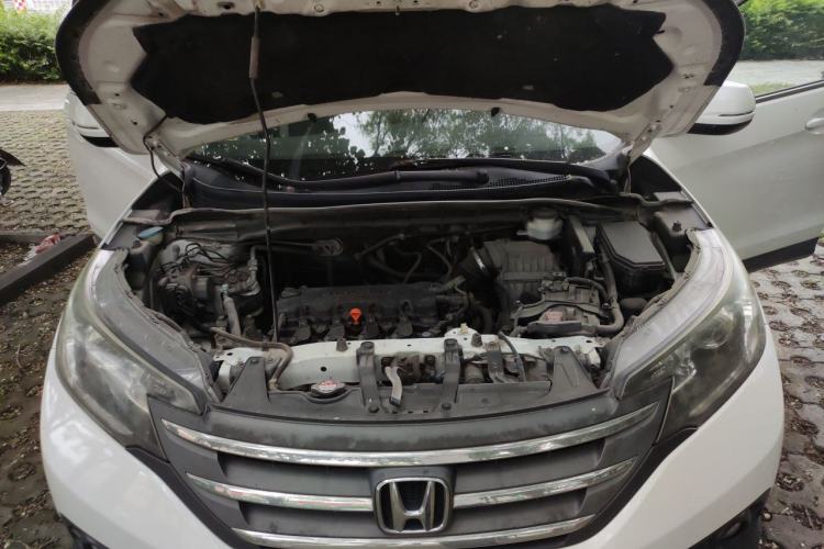 Used Honda CR-V 2015 2.0L 2WD Classic Edition Engine Bay