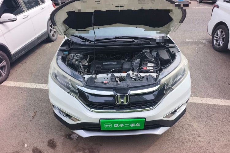 Used Honda CR-V 2015 2.4L four-wheel drive luxury version Engine Bay