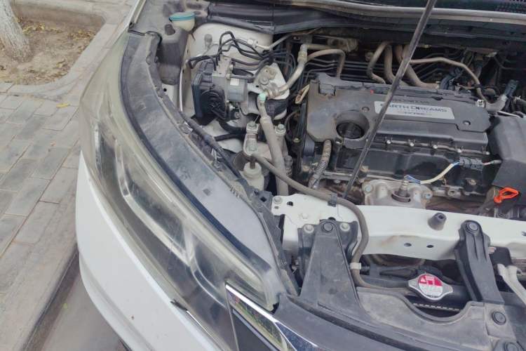 Used Honda CR-V 2015 2.4L four-wheel drive luxury version Engine Bay Right