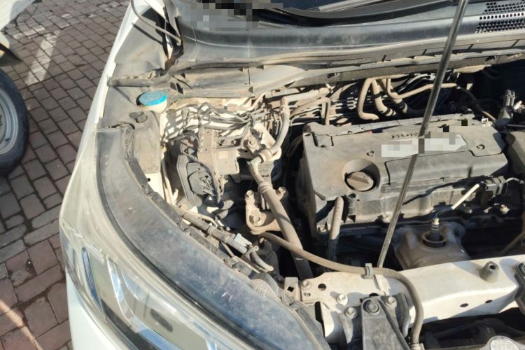 Used Honda CR-V 2015 2.4L four-wheel drive luxury version Engine Bay Right