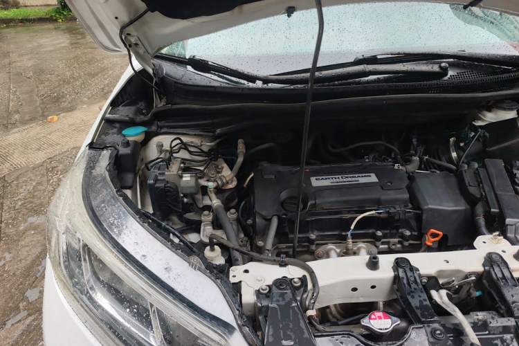 Used Honda CR-V 2015 2.4L four-wheel drive luxury version Engine Bay Right