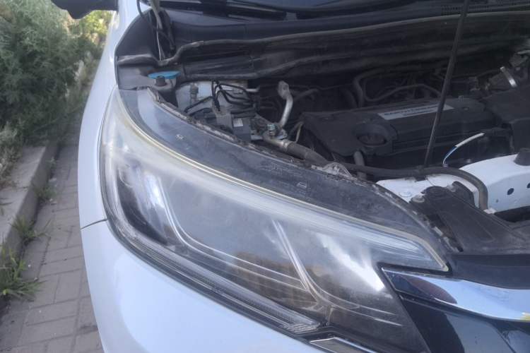 Used Honda CR-V 2015 2.4L four-wheel drive luxury version Engine Bay Right