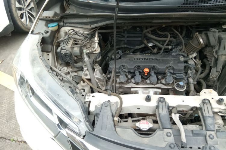 Used Honda CR-V 2015 2.0L two-wheel drive Fashion Edition Engine Bay Right