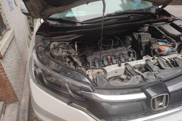 Used Honda CR-V 2015 2.0L two-wheel drive Fashion Edition Engine Bay Right