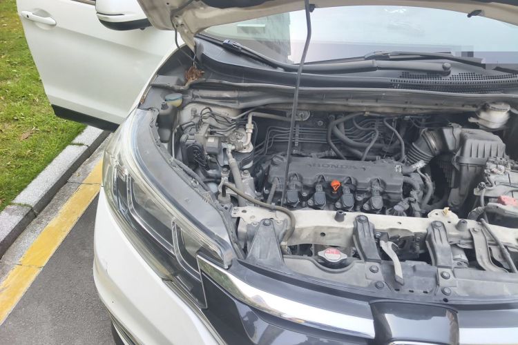 Used Honda CR-V 2015 2.0L two-wheel drive Fashion Edition Engine Bay Right