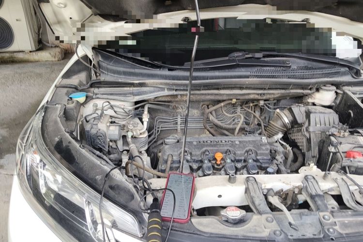 Used Honda CR-V 2015 2.0L two-wheel drive Fashion Edition Engine Bay Right