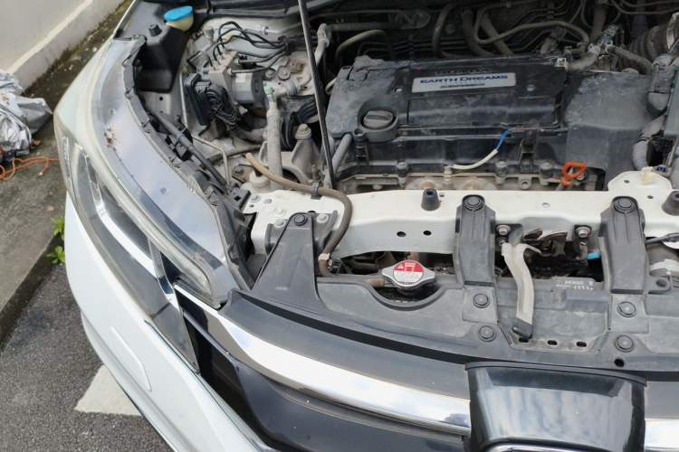 Used Honda CR-V 2015 2.4L Four-Wheel Drive Prestige Edition Engine Bay Right