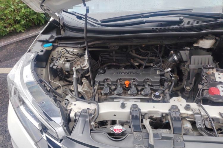 Used Honda CR-V 2015 2.0L two-wheel drive Fashion Edition Engine Bay Right