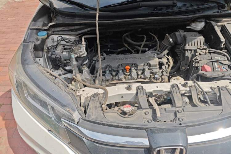 Used Honda CR-V 2015 2.0L two-wheel drive Fashion Edition Engine Bay Right