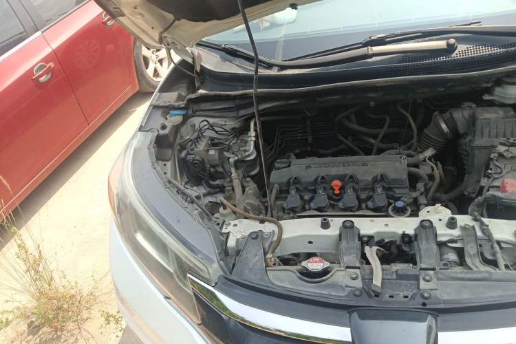Used Honda CR-V 2015 2.0L two-wheel drive Fashion Edition Engine Bay Right
