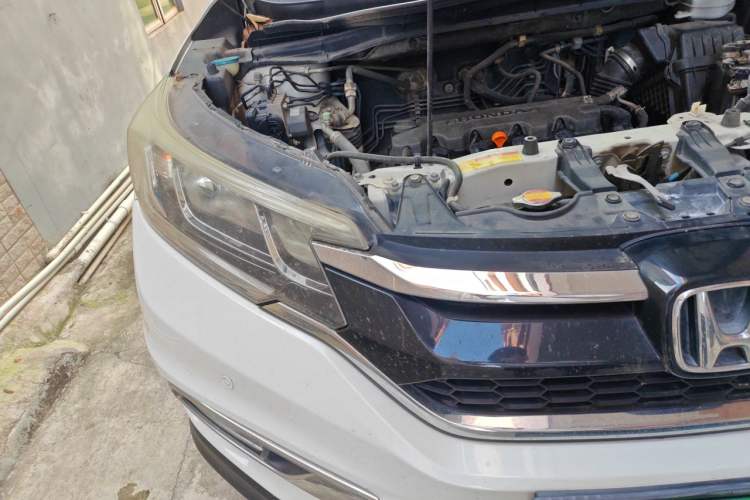 Used Honda CR-V 2015 2.0L two-wheel drive Fashion Edition Engine Bay Right