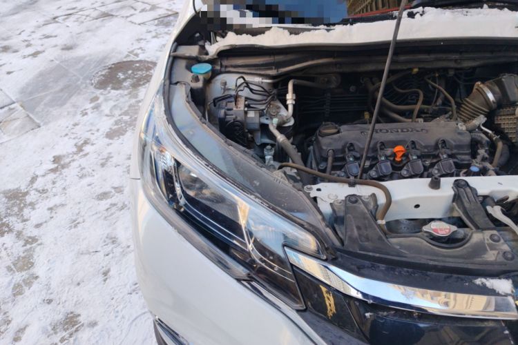 Used Honda CR-V 2015 2.0L two-wheel drive urban version Engine Bay Right