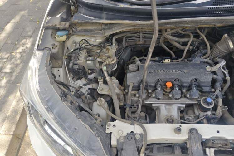 Used Honda CR-V 2015 2.0L Four-Wheel Drive Fashion Edition Engine Bay Right