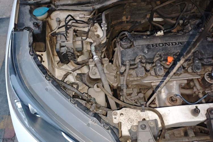 Used Honda CR-V 2015 2.0L 2WD Classic Edition Engine Bay Right