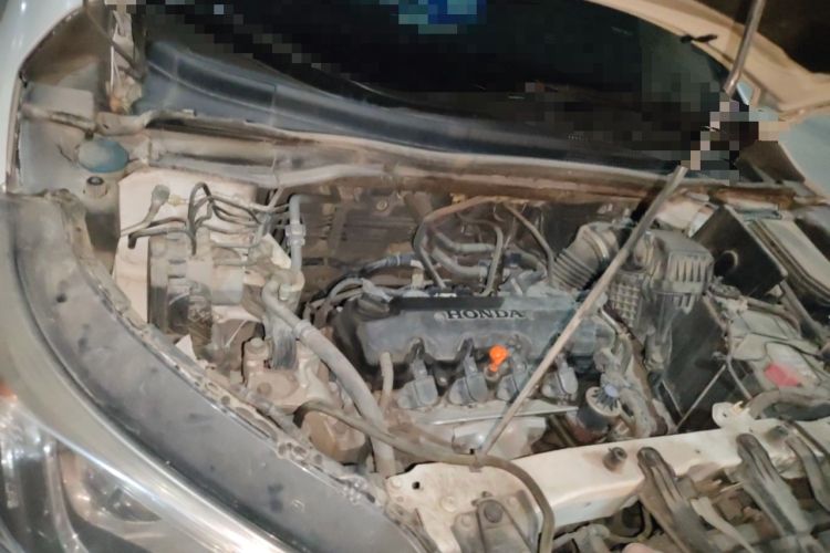 Used Honda CR-V 2015 2.0L two-wheel drive urban version Engine Bay Right