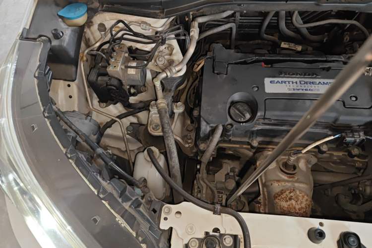 Used Honda CR-V 2015 2.4L Four-Wheel Drive Prestige Edition Engine Bay Right