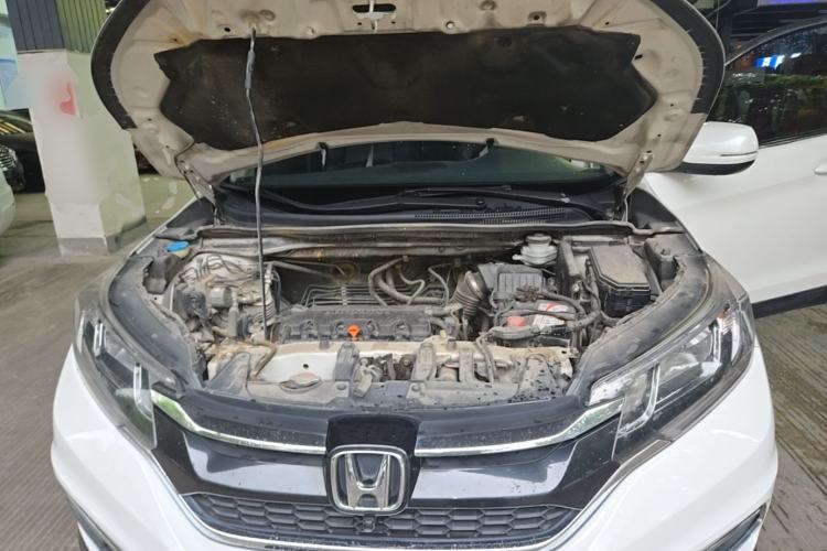 Used Honda CR-V 2015 2.0L two-wheel drive urban version Engine Bay