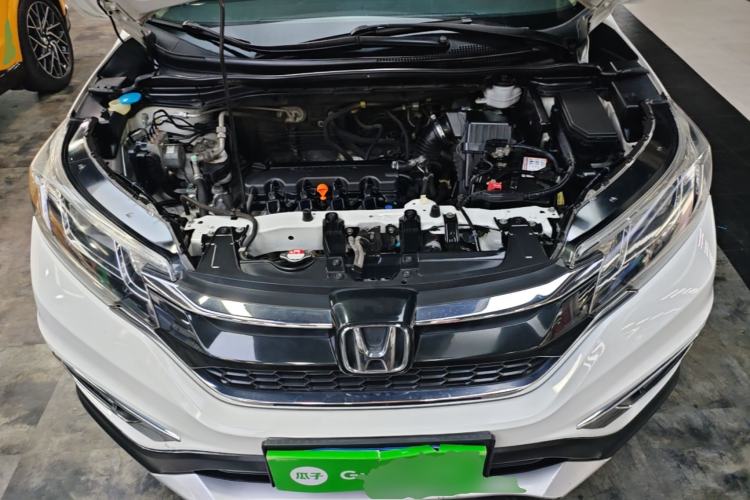 Used Honda CR-V 2015 2.0L two-wheel drive Fashion Edition Engine Bay