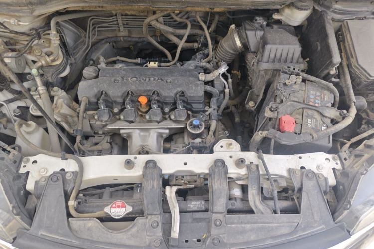 Used Honda CR-V 2015 2.0L Four-Wheel Drive Fashion Edition Engine Bay