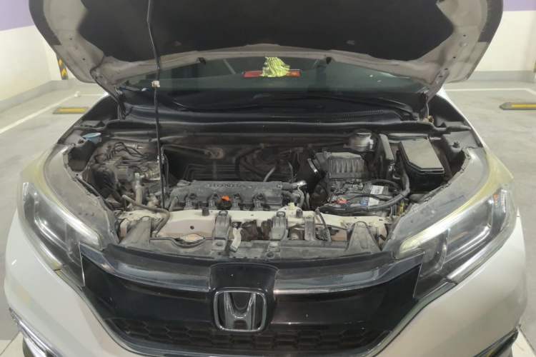 Used Honda CR-V 2015 2.0L Four-Wheel Drive Fashion Edition Engine Bay