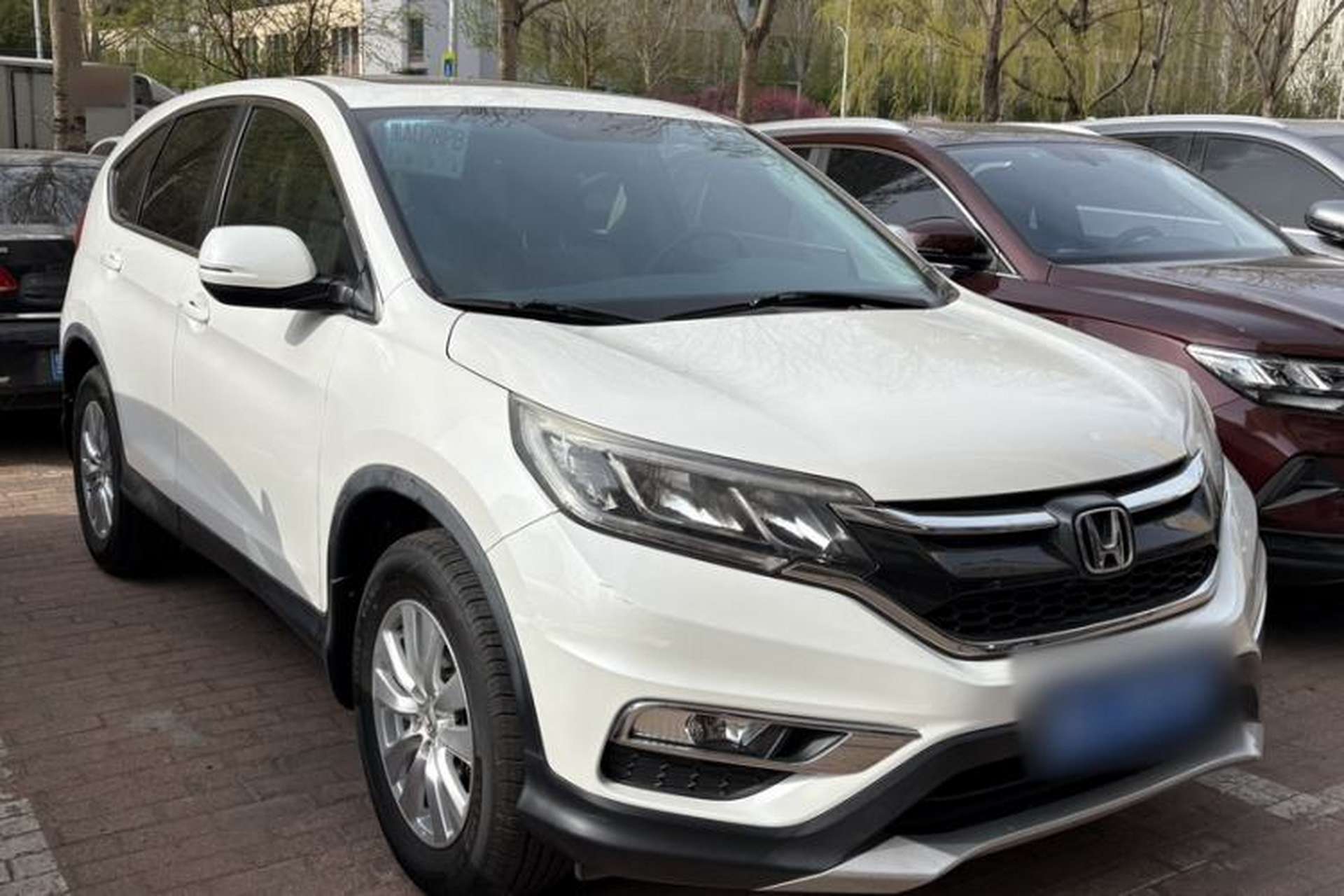 Used Honda CR-V 2015 2.0L two-wheel drive Fashion Edition Exterior 2