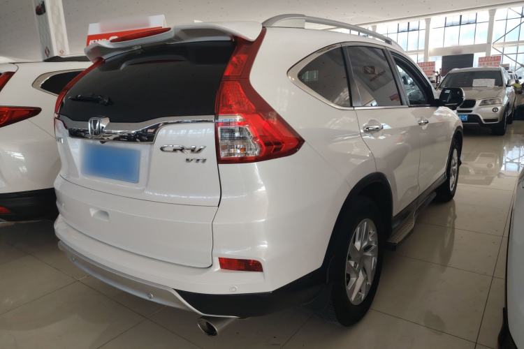 Used Honda CR-V 2015 2.4L two-wheel drive luxury version Exterior 3