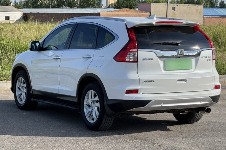 Used Honda CR-V 2015 2.4L four-wheel drive luxury version Exterior 3