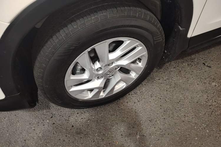 Used Honda CR-V 2015 2.4L two-wheel drive luxury version Exterior 4