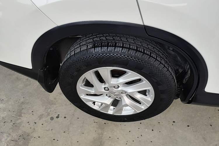 Used Honda CR-V 2015 2.4L two-wheel drive luxury version Exterior 5