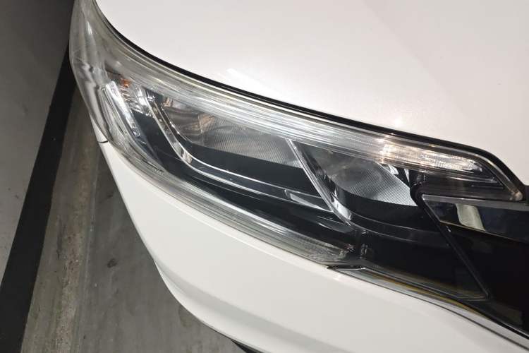 Used Honda CR-V 2015 2.4L two-wheel drive luxury version Exterior 6