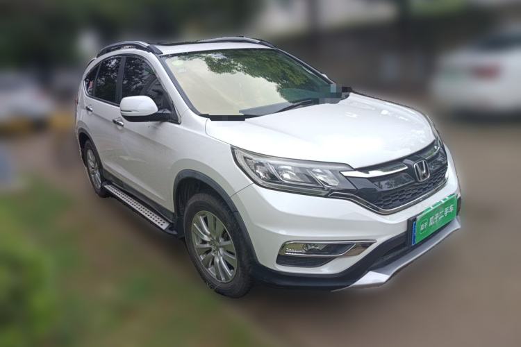 Used Honda CR-V 2015 2.0L two-wheel drive Fashion Edition Front Right 45 Deg