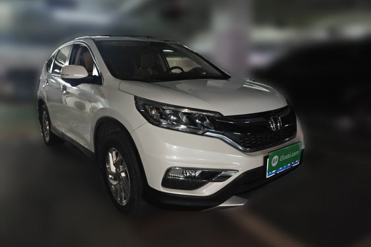 Used Honda CR-V 2015 2.4L two-wheel drive luxury version Front Right 45 Deg