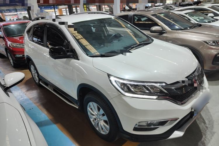 Used Honda CR-V 2015 2.0L two-wheel drive urban version Front Right 45 Deg