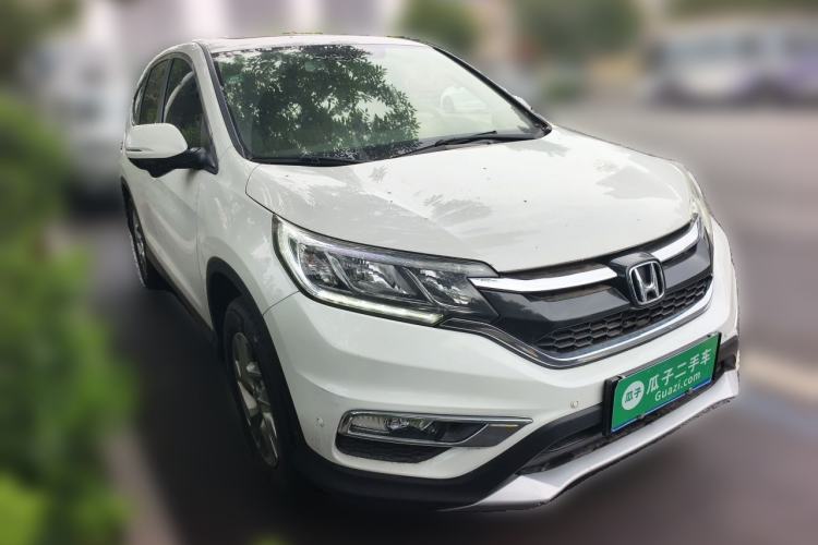 Used Honda CR-V 2015 2.4L two-wheel drive luxury version Front Right 45 Deg
