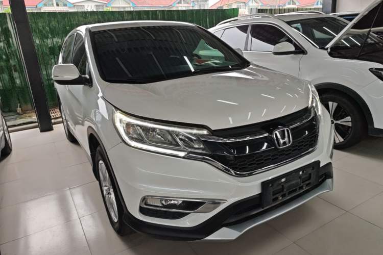 Used Honda CR-V 2015 2.0L two-wheel drive Fashion Edition Front Right 45 Deg
