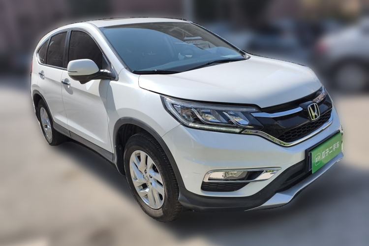 Used Honda CR-V 2015 2.4L two-wheel drive luxury version Front Right 45 Deg
