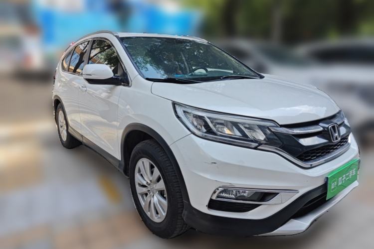 Used Honda CR-V 2015 2.0L two-wheel drive Fashion Edition Front Right 45 Deg