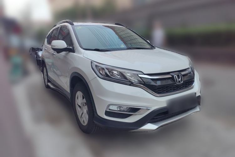 Used Honda CR-V 2015 2.4L two-wheel drive luxury version Front Right 45 Deg