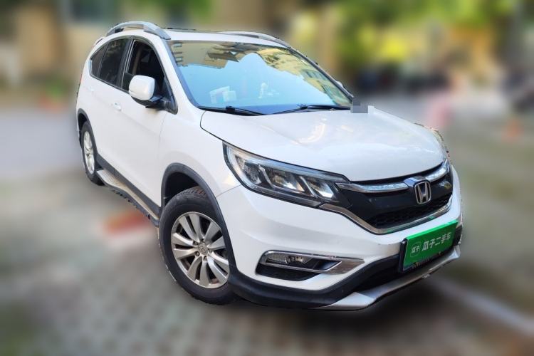 Used Honda CR-V 2015 2.0L two-wheel drive Fashion Edition Front Right 45 Deg